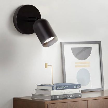 Ares Bauhaus led-wandlamp bij het bed