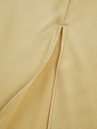 Dámské slipové šaty – Hedvábně měkký saténový vzhled – Jedno rameno – Midi délka – S rozparkem