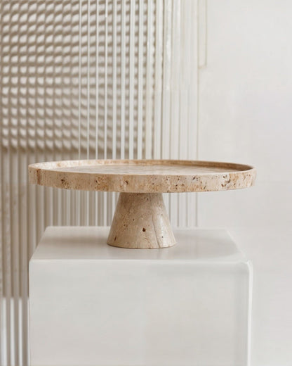 Kiwano – Marmeren Taartstandaard Beige Travertin 28cm Handgemaakt