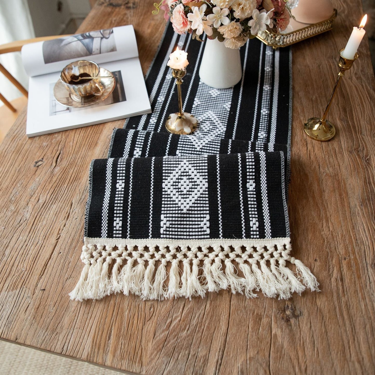 Boho Tafelloper Met Kwastjes Voor Een Stijlvolle Tafeldecoratie