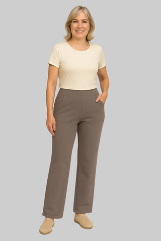Comfortabele stretchbroek voor dames, ideaal voor dagelijks gebruik en met voldoende flexibiliteit.