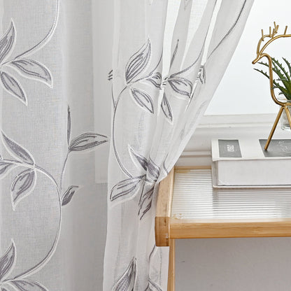Polyester Gordijn met Bloem- en Bladmotief in Wit en Grijs - Lichtdoorlatende Raamdecoratie voor Moderne Interieurs