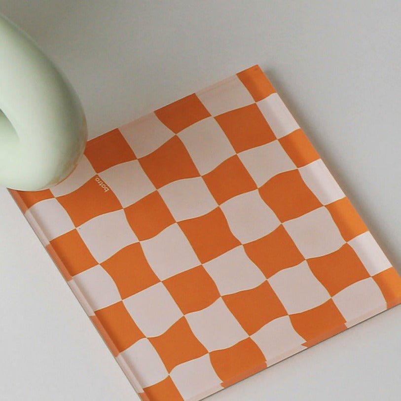 Dambordonderzetter Van Duurzaam Acryl Voor Je Eettafel Oranje