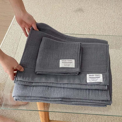 Ademend Gaas Handdoek Voor Baby Zacht En Absorberend Grijs