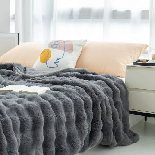 Dubbelzijdige Imitatiebont Deken Voor Luxe Comfort Grijs