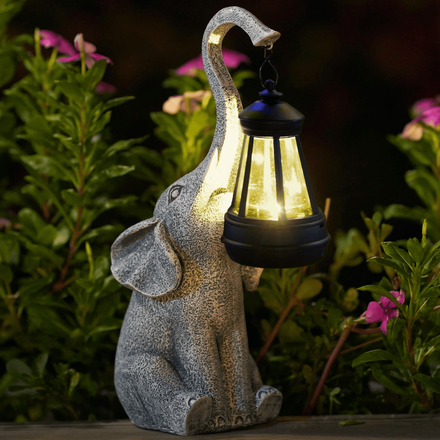 Tuinlamp Met Olifant Van Resin Voor Sfeervolle Avonden Default