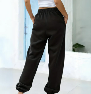 Joggingbroek van zachte katoenmix met een comfortabele pasvorm voor dagelijks gebruik.