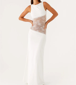 Aura | Dames Lange Kantjurk – Elegant Silhouet & Verfijnd Design Wit