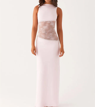 Aura | Dames Lange Kantjurk – Elegant Silhouet & Verfijnd Design Roze