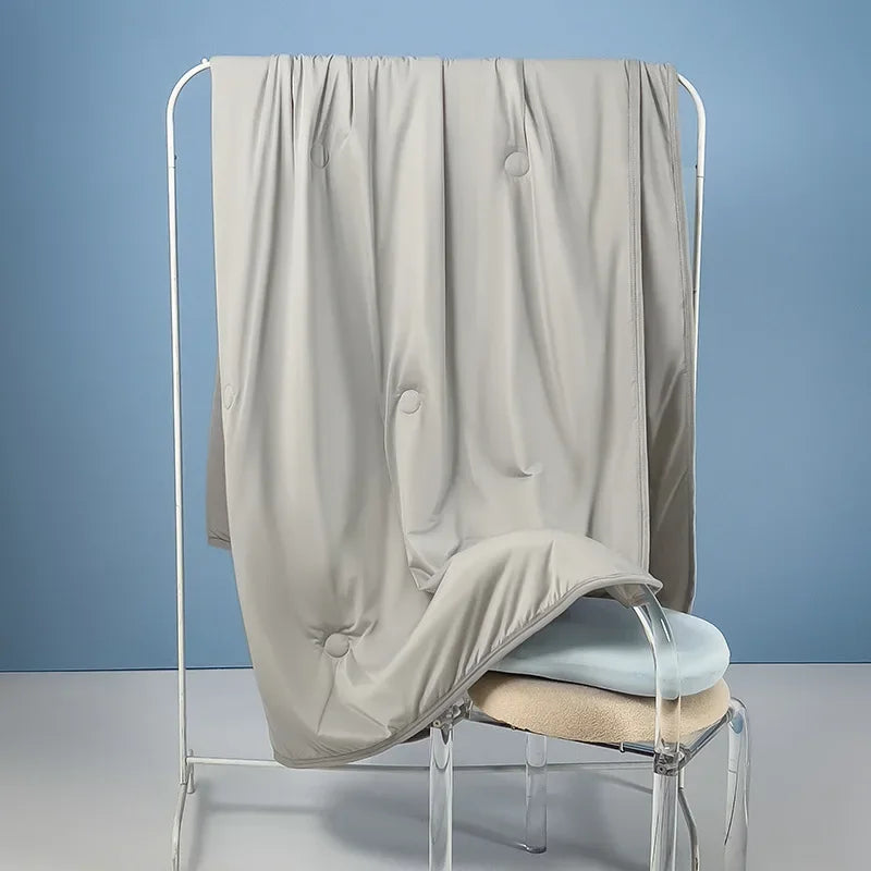 Lichte Zomer Koeldeken van IJszijde Ademend en Koelend 100x150 cm Lichtgrijs