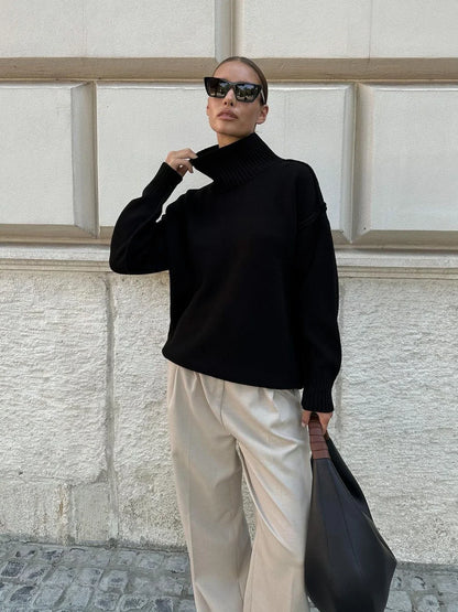 Zachte Gebreide Mock Neck Trui met Verlaagde Schouders sweater SEREIN Zwart S