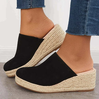 Lumi | Espadrille muiltjes met sleehak voor dames – Elegant ontwerp met gesloten neus en verhoogde architectonische hak Zwart