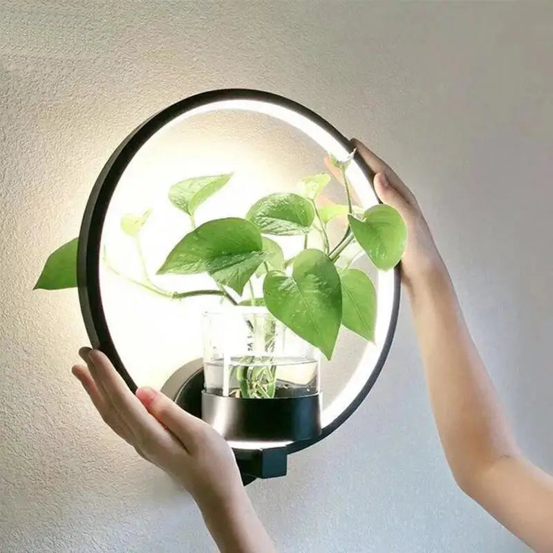 Wandlamp Met Plantenbak Voor Moderne Verlichting En Sfeer