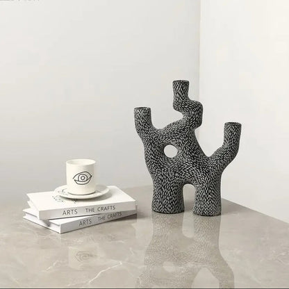 Koraal Kandelaarhouder van Duurzaam Cement met Abstract Ontwerp