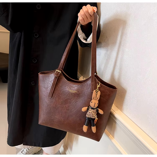 Veloura | Klassieke Shopper met Charm