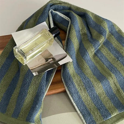 Retro Dambord En Streep Badhanddoek Van Gekamd Katoen