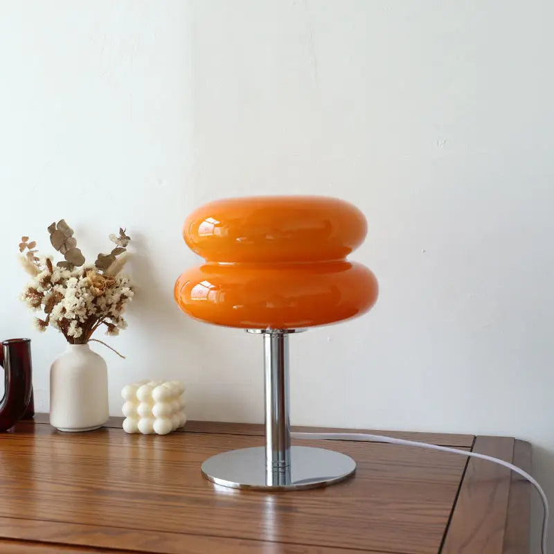 Vintage Italiaanse Bauhaus Tafellamp Voor Sfeervol Interieur Oranje