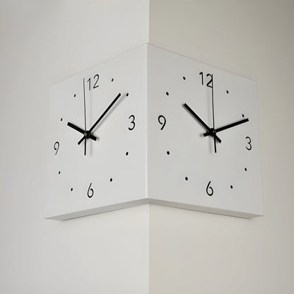 Klok – Elegante Dubbelzijdige Wandklok