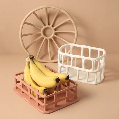 Fruit schaal in hars, gesculptureerd