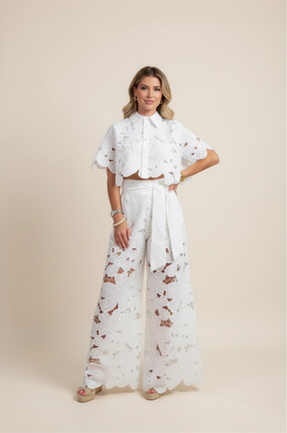 Chloé | Tweedelige zomerset voor dames – bloemenpatroon en luchtig borduurwerk Wit