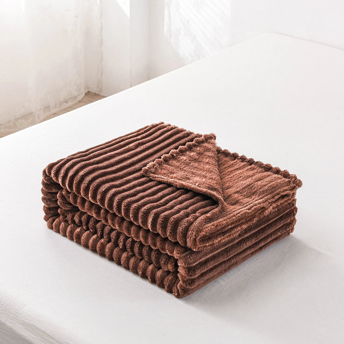 Zachte Flanellen Deken Voor Warmte Thuis En Tijdens Reizen Bruin