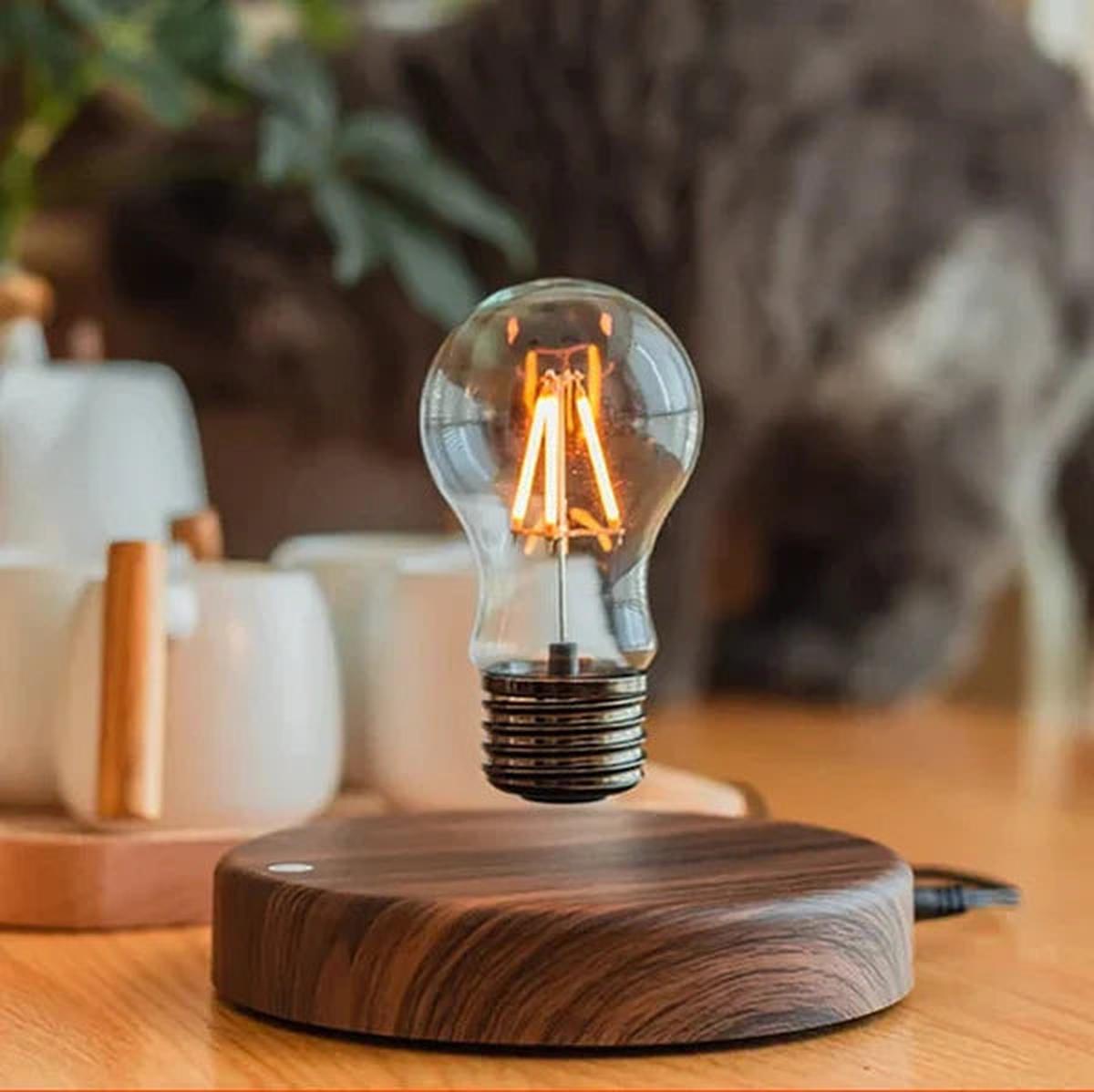 Zwevende LED Lamp Met Walnotenhout Voet Voor Verlichting