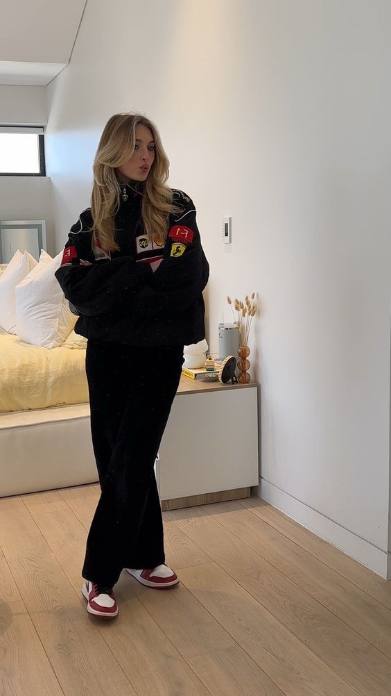 Vintage Ferrari Racer Jack met Sportieve Stijl en Duurzame Materialen Unisex