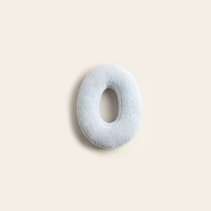 Alfabet sofa kussen O