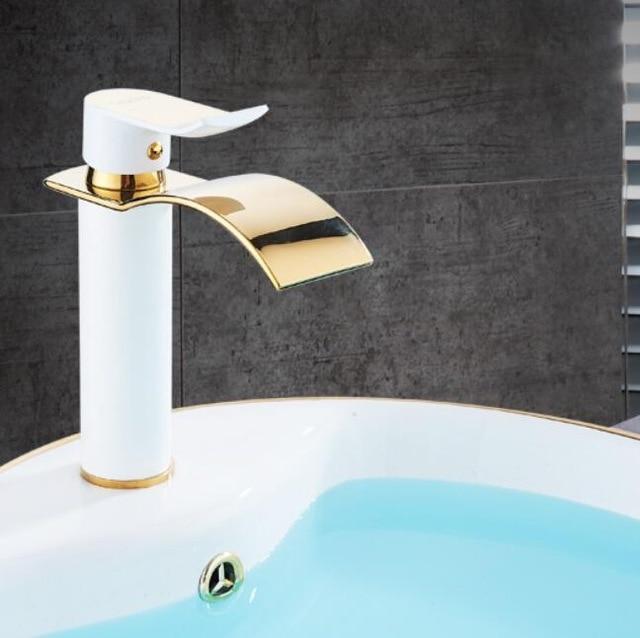 Luxe Messing Gouden en Witte Badkamerkraan met Enkele Handgreep - Moderne Waterval Design Kort Wit en Goud