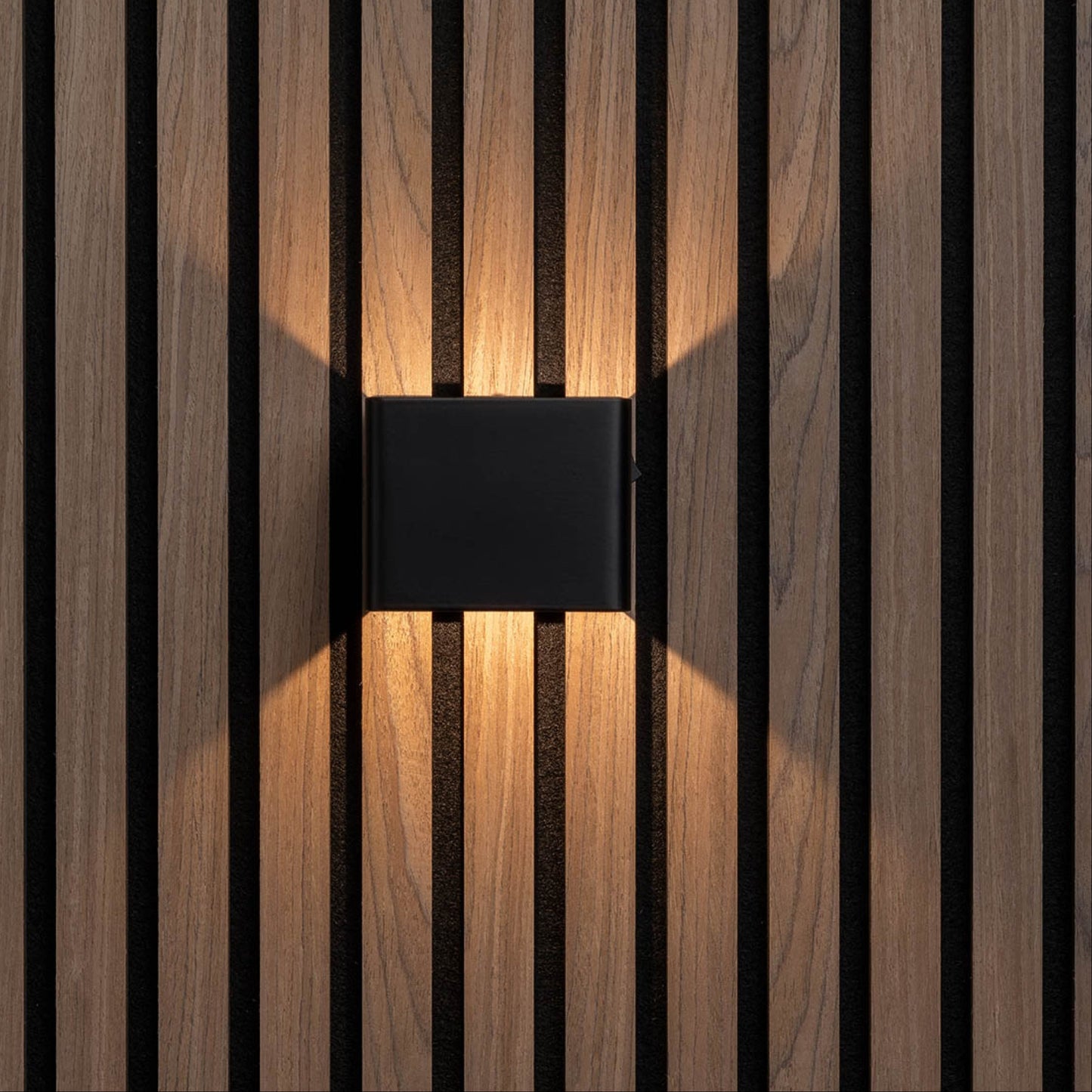 HUE - Boca Draadloze Oplaadbare Wandlamp Met Sensor