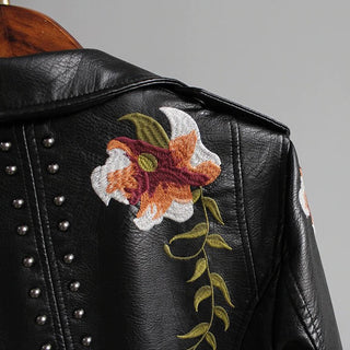 Leren Damesjack Slank Silhouet Met Zakken En Ritssluiting