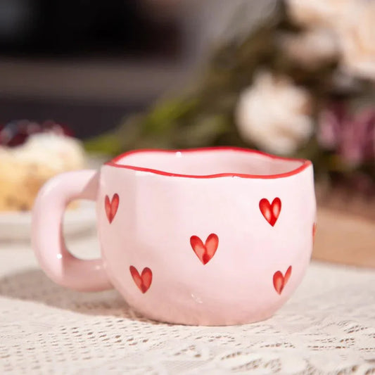 Keramische koffiekop met roze hart
