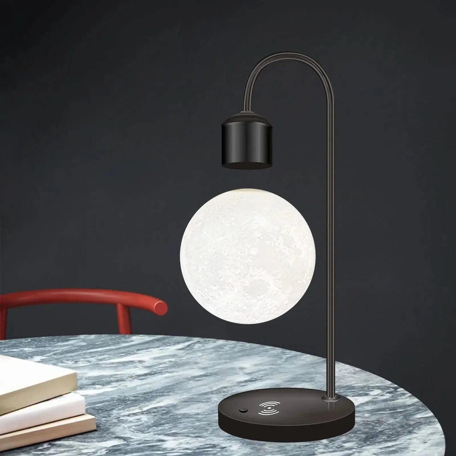 Amanti - 'Levitating' Maan Lamp met Draadloze Oplader voor Jouw Huis