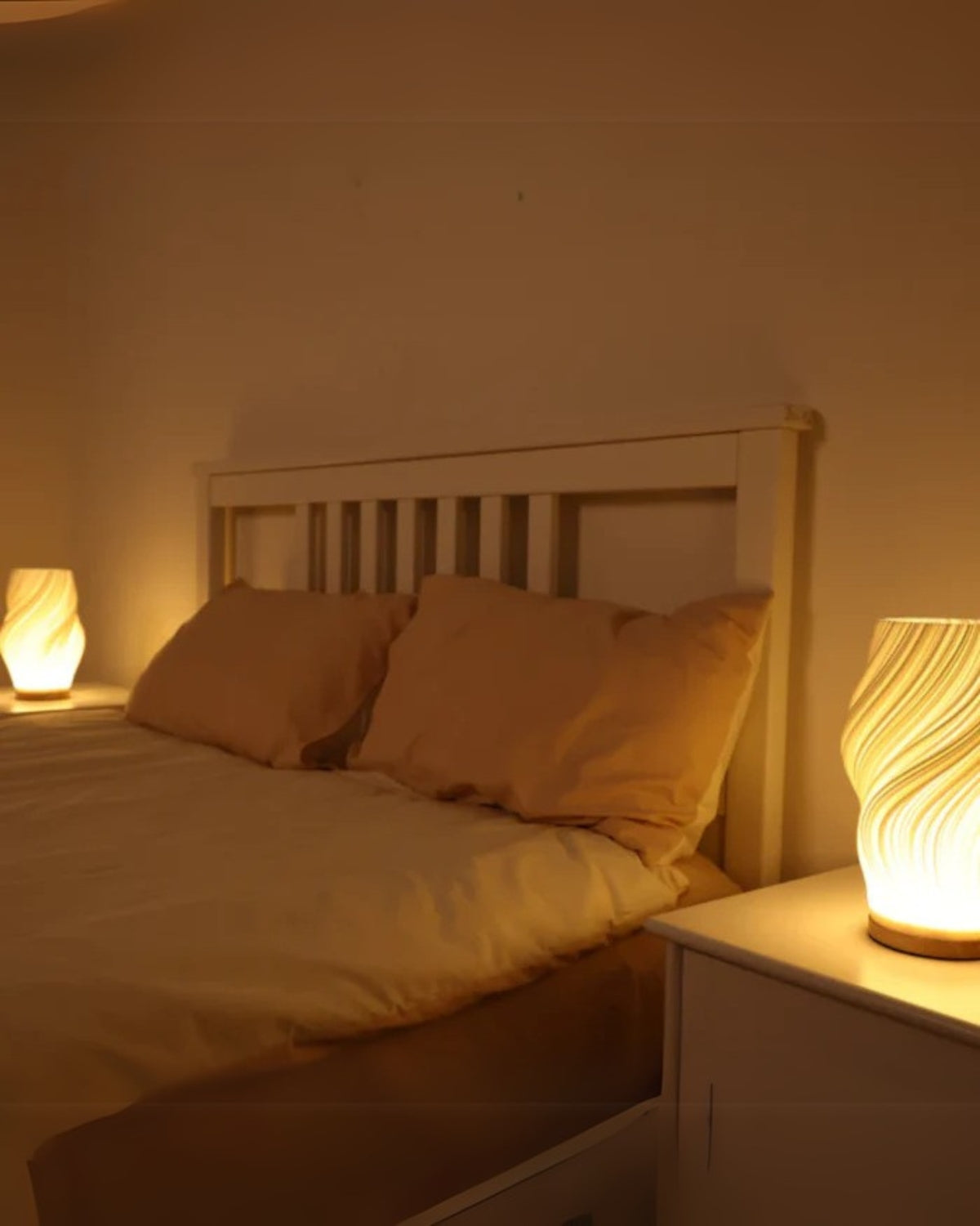 Saoel – 'Wavy' Sculpted 3D Golf Geprinte Tafellamp