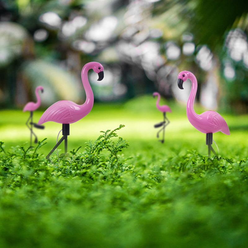 FlamingoGlow - Zonne-energie LED-lamp met Flamingo op het Gazon