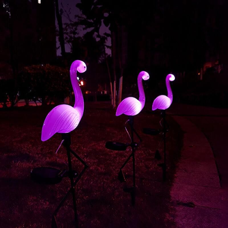 FlamingoGlow - Zonne-energie LED-lamp met Flamingo op het Gazon