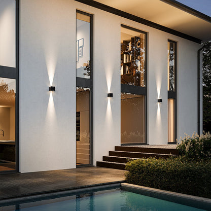 Verstelbare LED Wandlamp Buiten met Warm Wit Licht – Energiezuinige Muurlamp voor Binnen en Buiten, IP65 Waterdicht