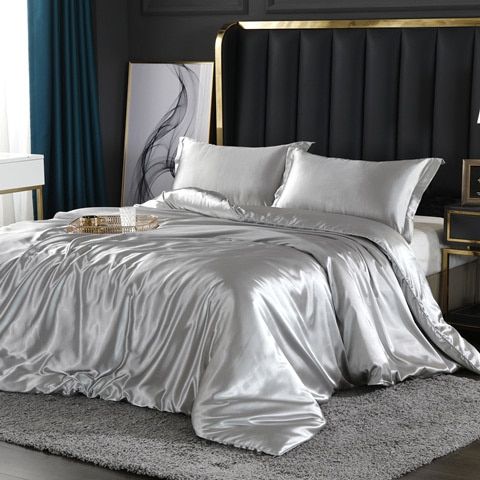 Luxe set (4 stuks) zijde/satijn bedlinnen dekbedovertrek-2x kussensloop-laken SEREIN Zilver 150cm hoeslaken + Dekbed 200x 230cm + 2x kussensloop